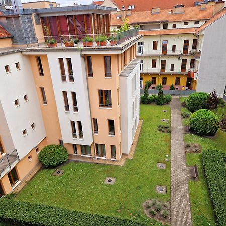 Vendel Terasz Appartement Boedapest Buitenkant foto